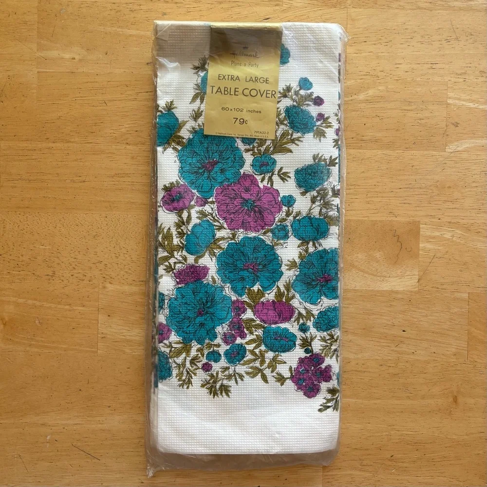 Hallmark 1960’s Paper Floral Table Cloth